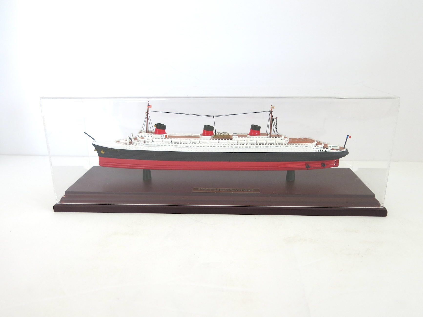 1935 Normandie Scale Model In Plexiglass Box