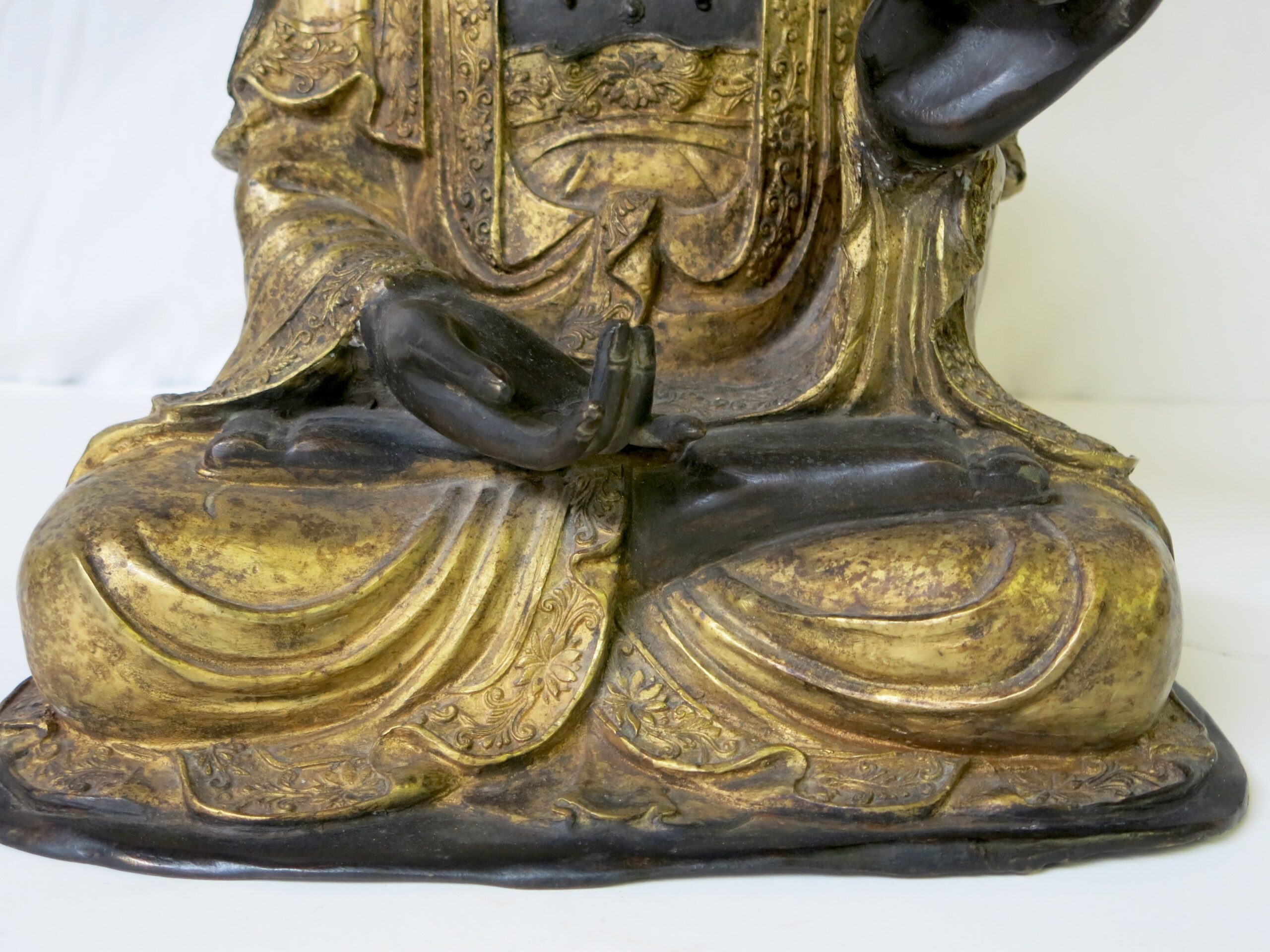 19th C. Chinese Gilt Bronze Seated Guanyin Bodhisattva - Image 4