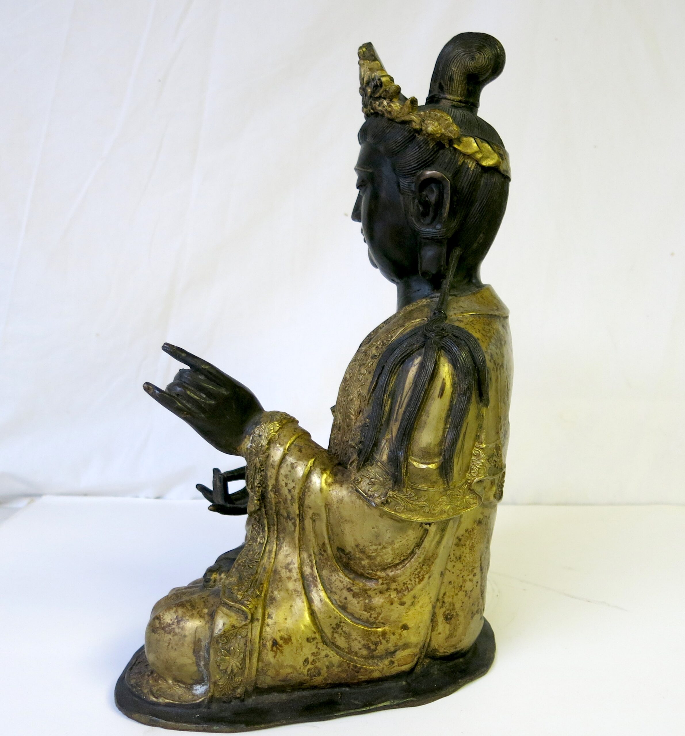 19th C. Chinese Gilt Bronze Seated Guanyin Bodhisattva - Image 6