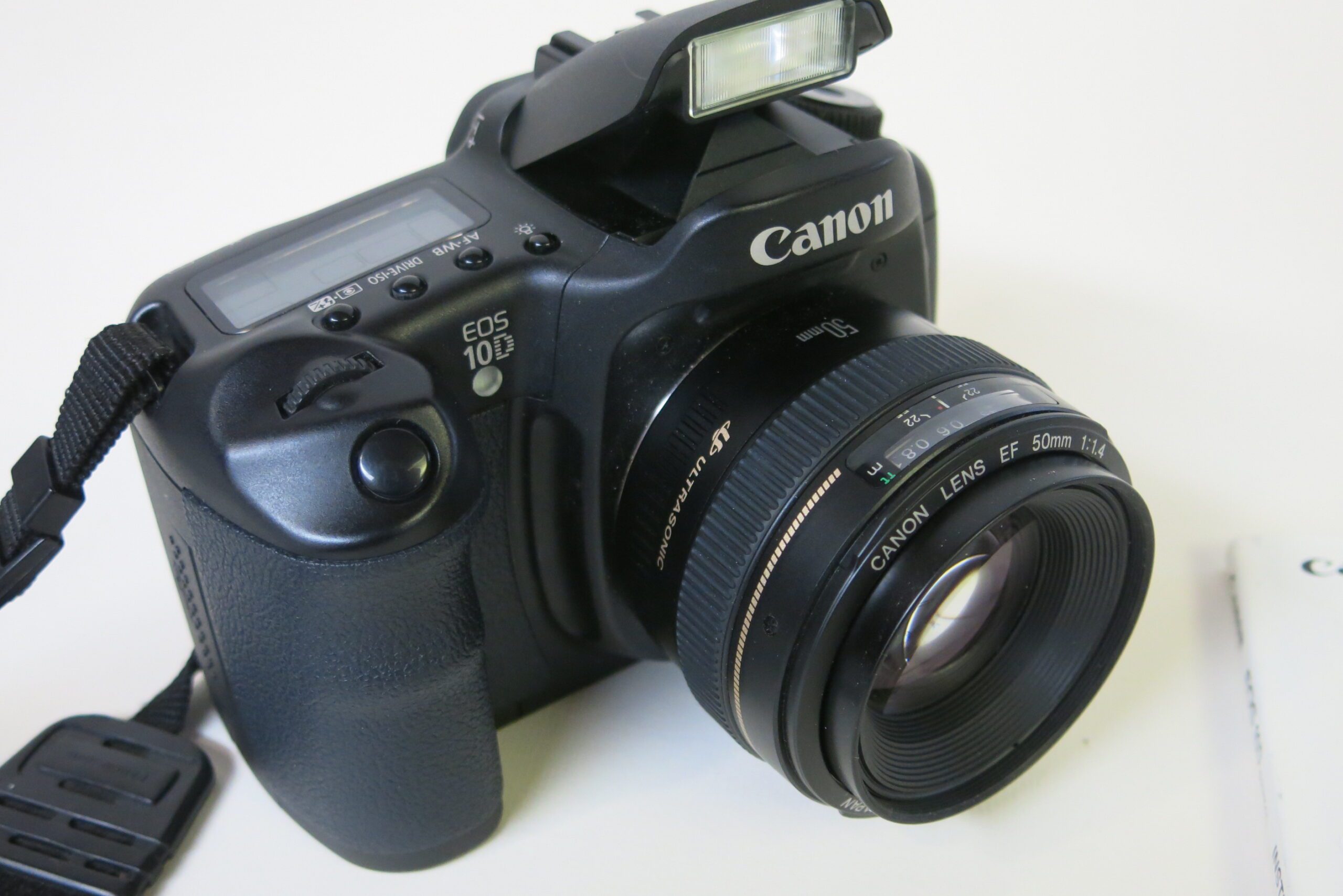 Canon EOS 10D Digital Camera with 28mm Ultrasonic Lens EF - Image 7