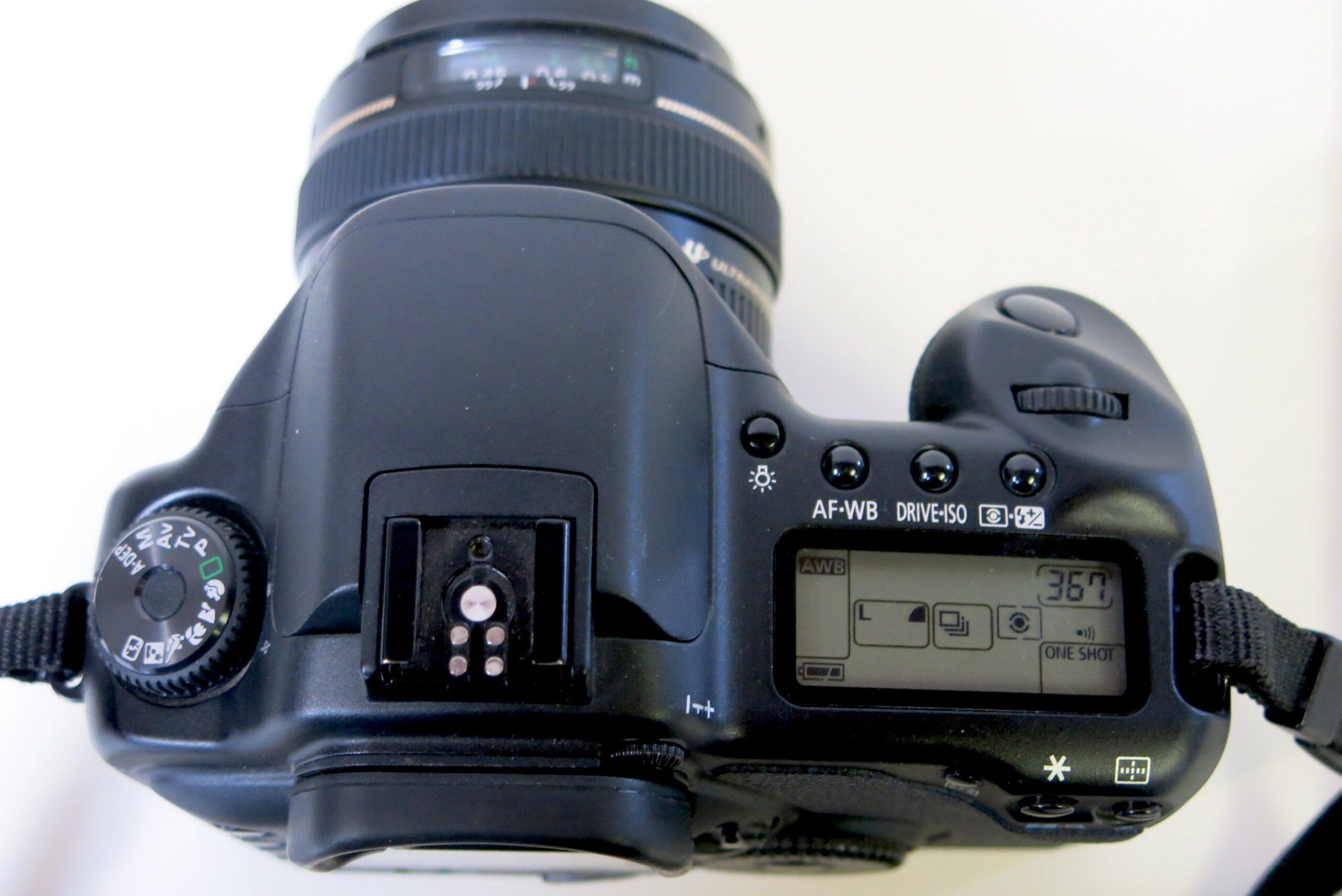 Canon EOS 10D Digital Camera with 28mm Ultrasonic Lens EF - Image 8