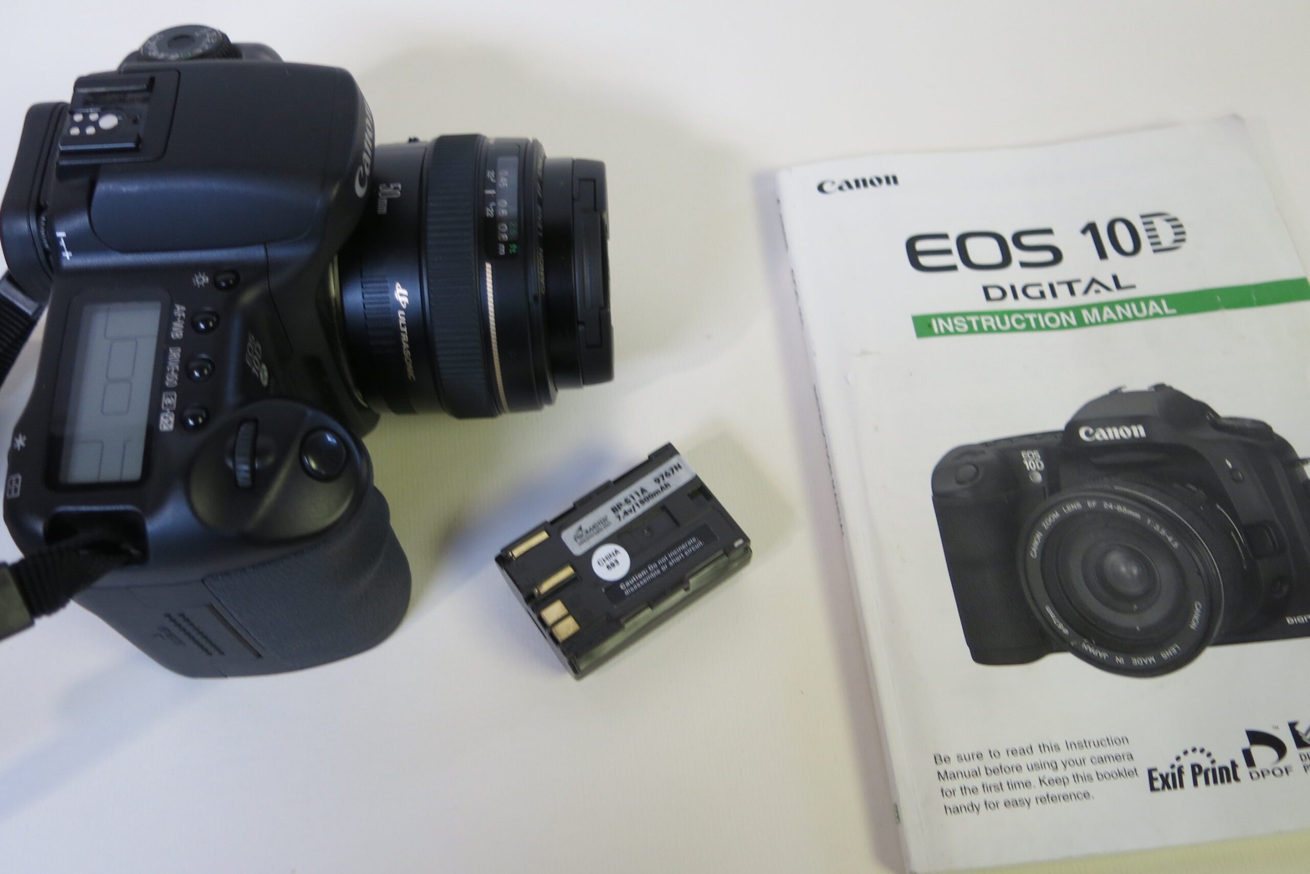 Canon EOS 10D Digital Camera with 28mm Ultrasonic Lens EF - Image 11
