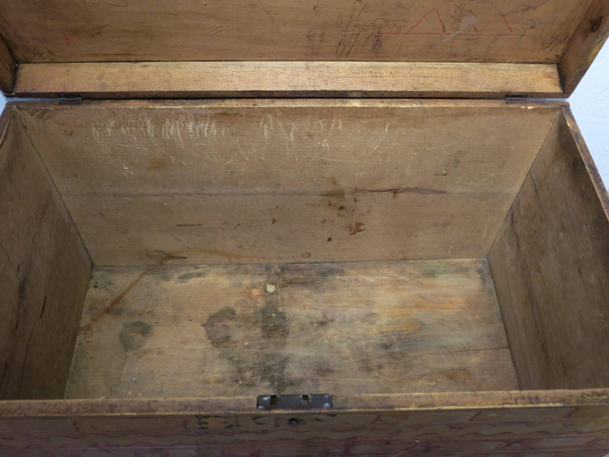 19th C. Hand Stenciled Pennsylvania Dutch Farmhouse Storage Chest - Image 6