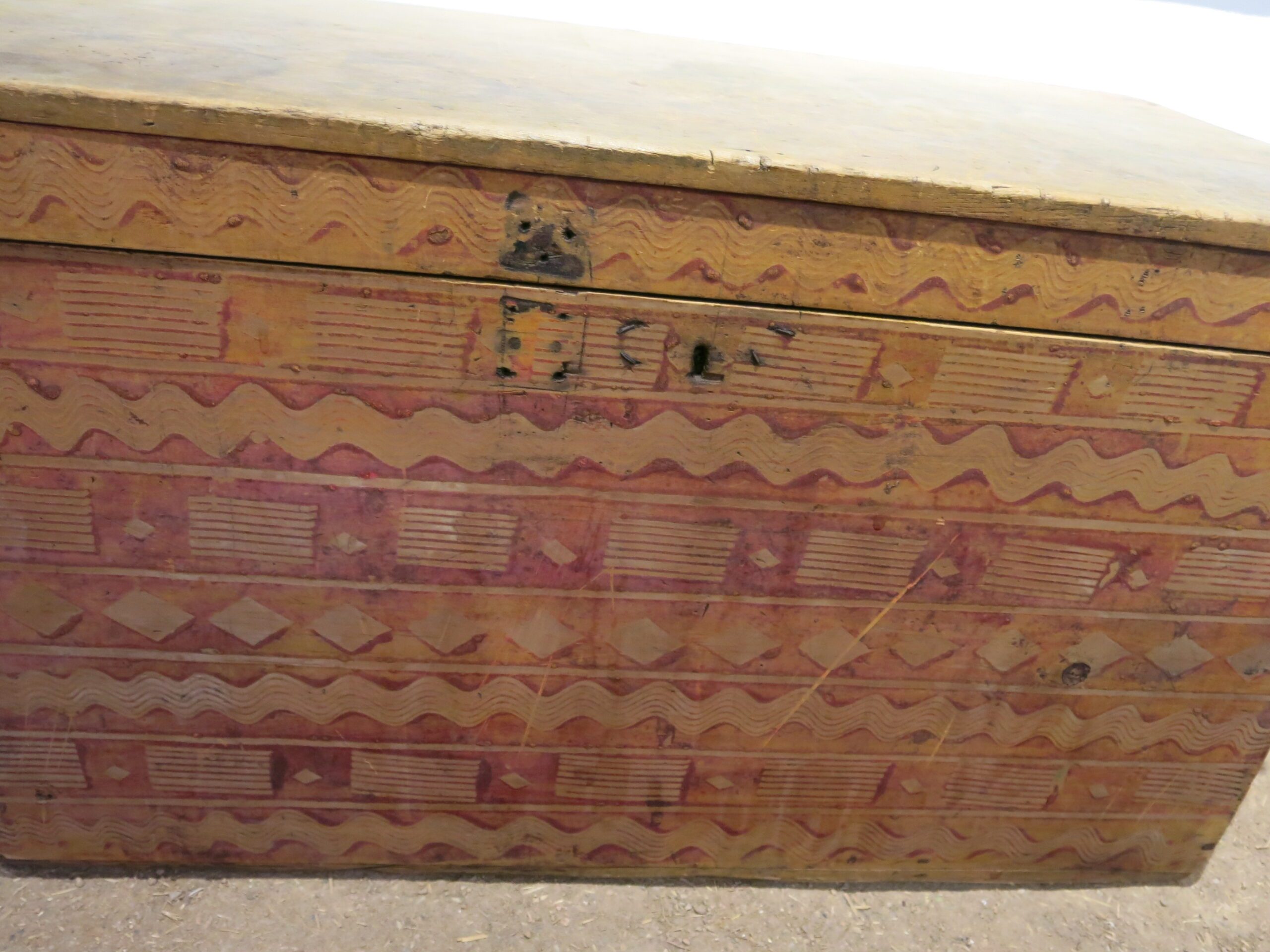 19th C. Hand Stenciled Pennsylvania Dutch Farmhouse Storage Chest - Image 10