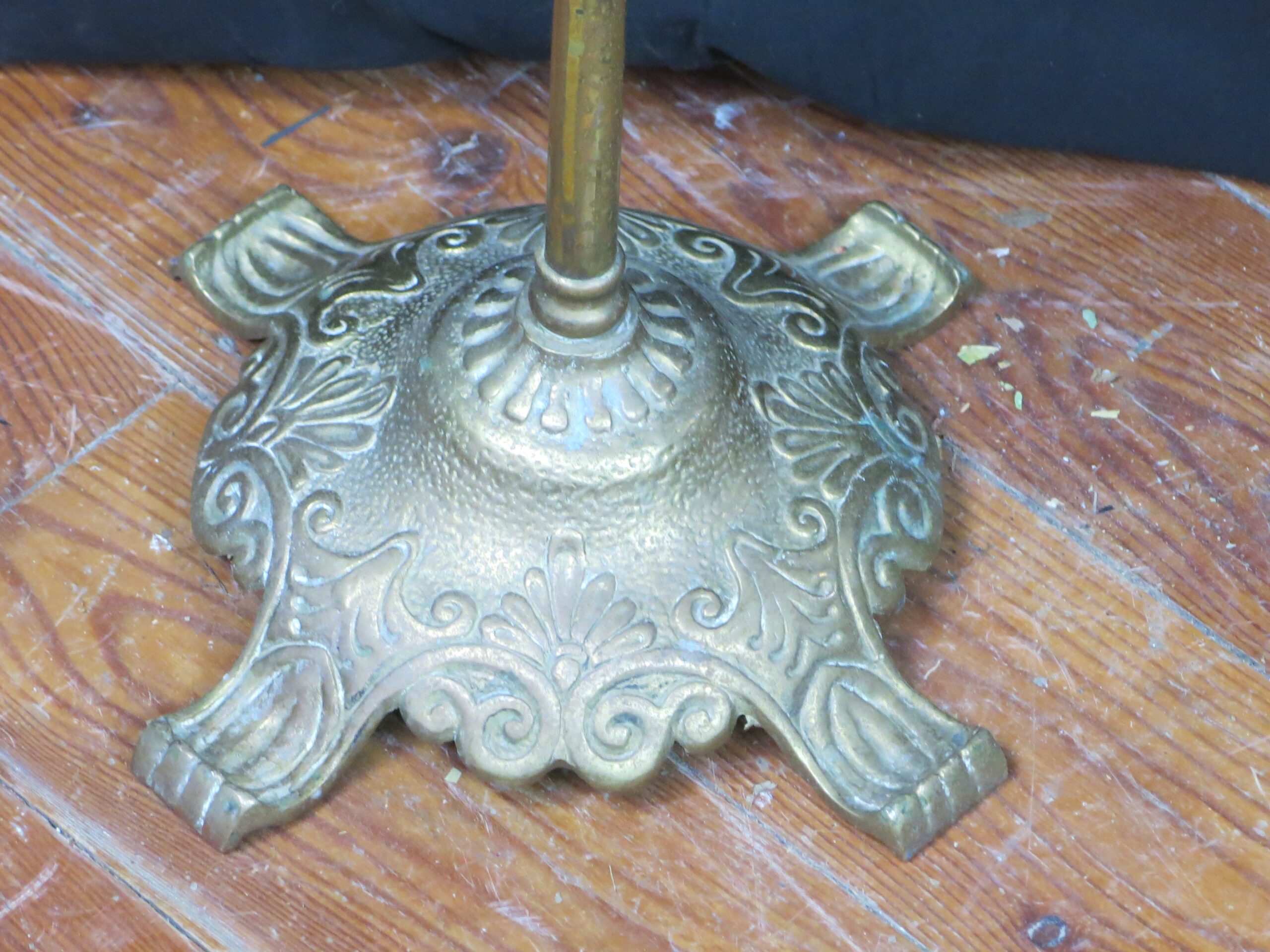 Vintage Brass Lyre Music Stand - Image 4