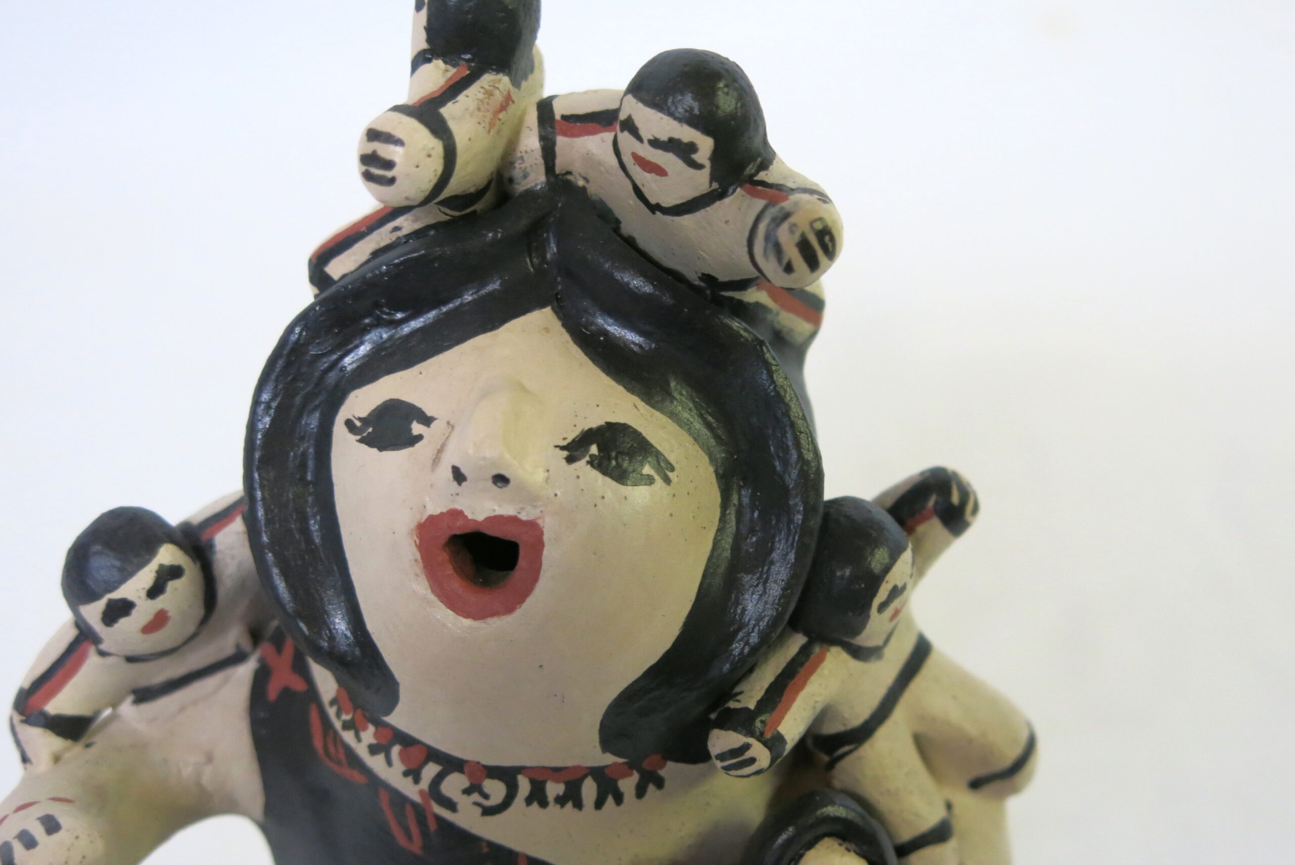 Denise Eustace Cochiti Sitting Grandmother Storyteller Figurine – 10 Children