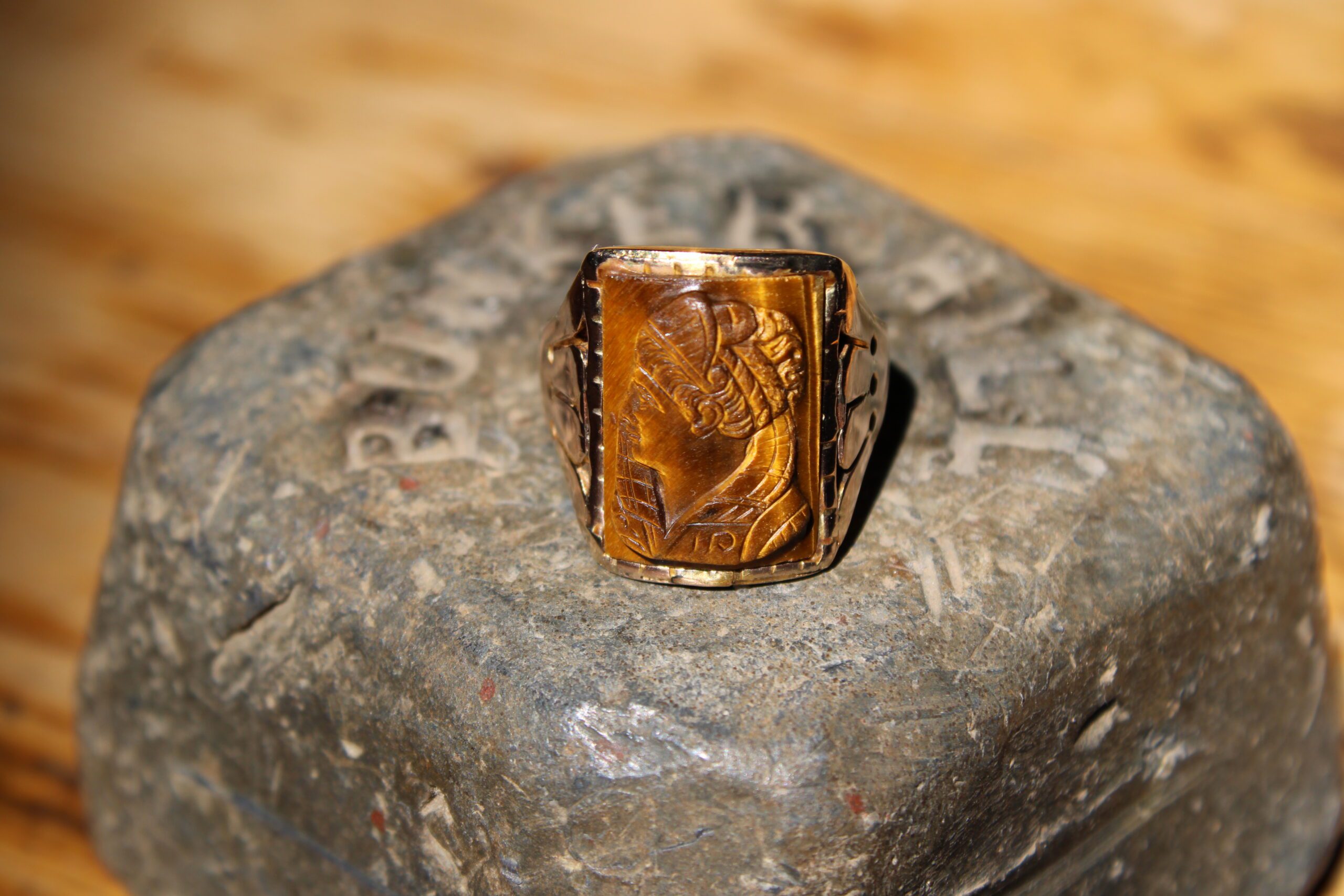Ca. 1900 10k Gold Carved Tiger’s Eye Cameo Signet 10g Ring