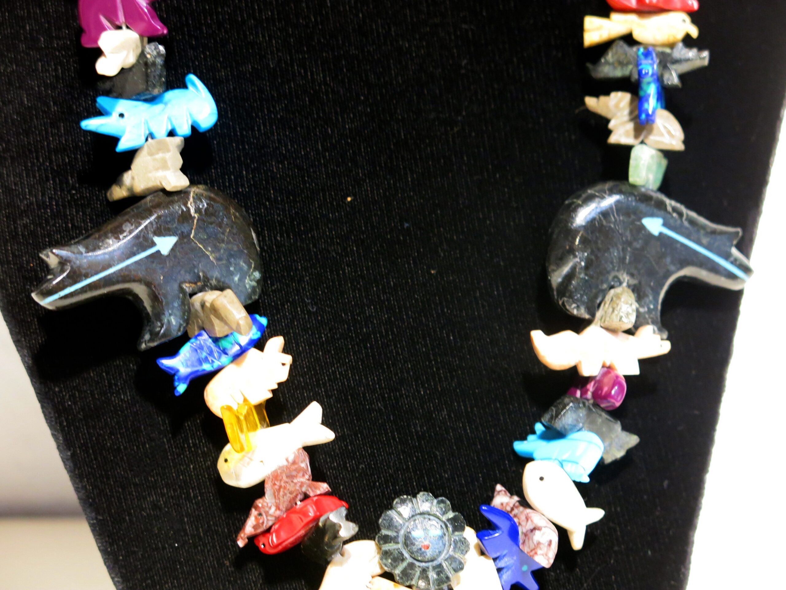 Zuni Fetish Necklace ca. 1975 - Image 4