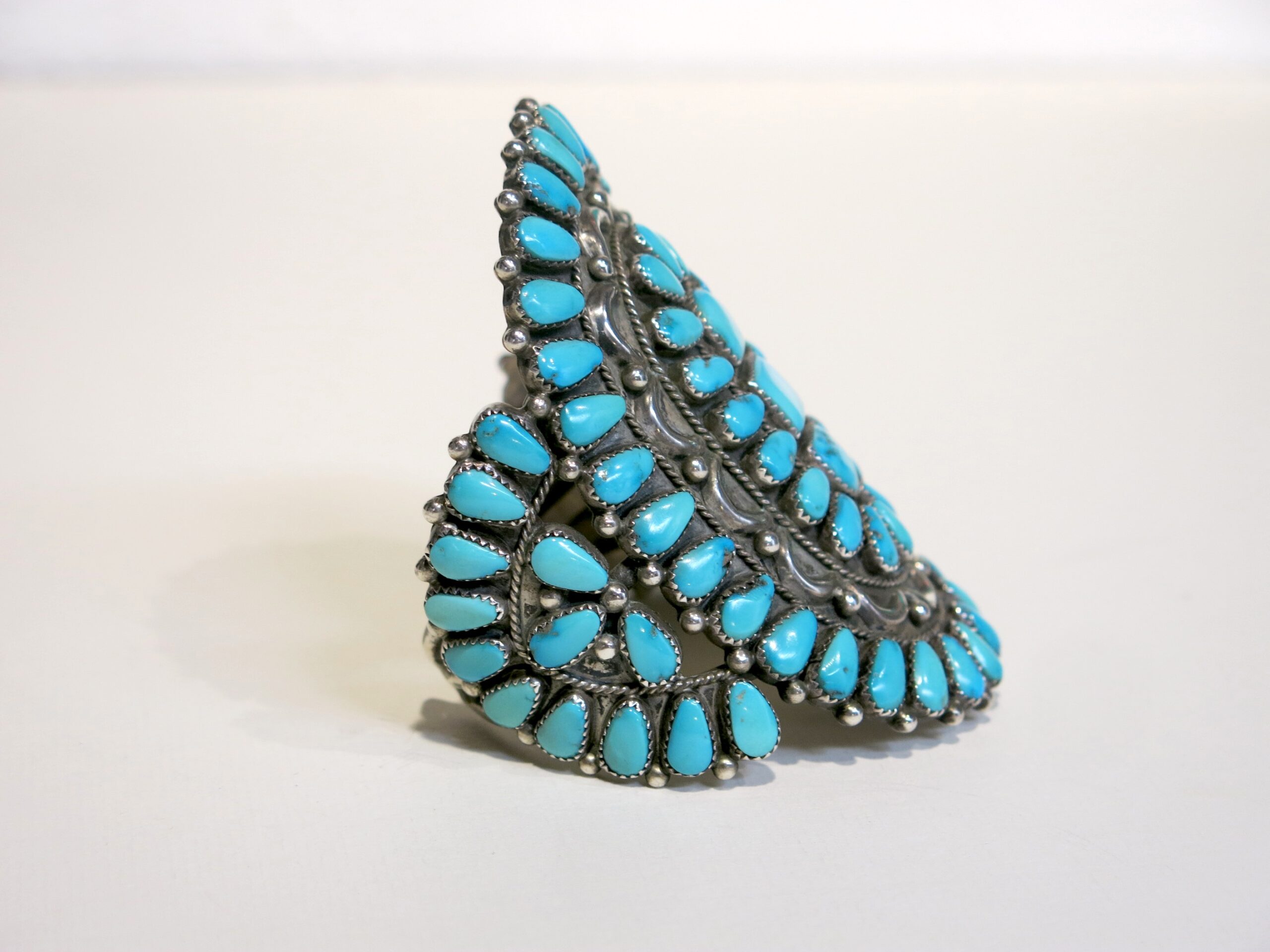 J&E Wilson Navajo Sterling Silver Sleeping Beauty Turquoise Cluster Cuff - Image 4