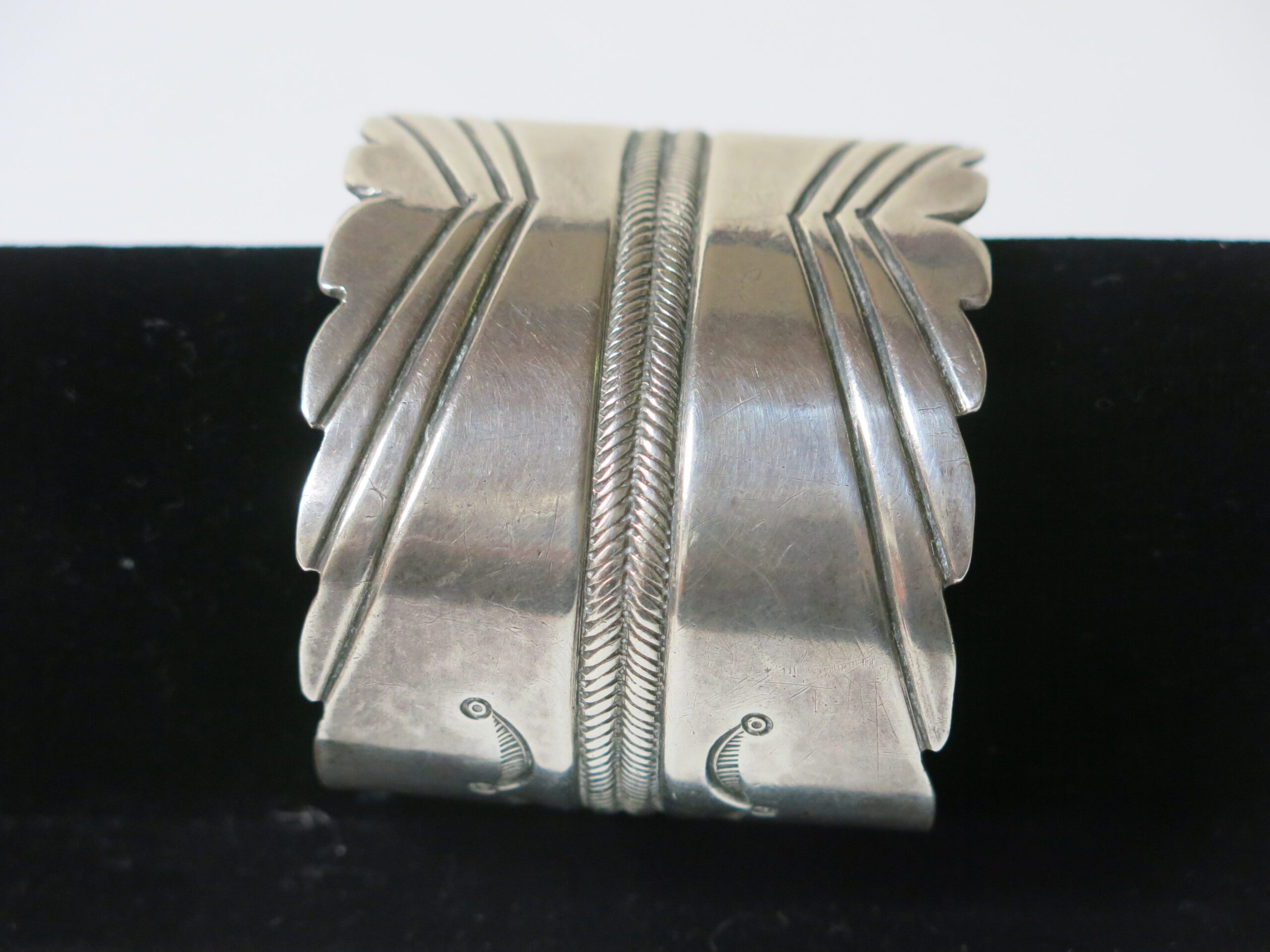 Southwest/Navajo Silver Feather-Design Cuff Bracelet, Unmarked - Image 4