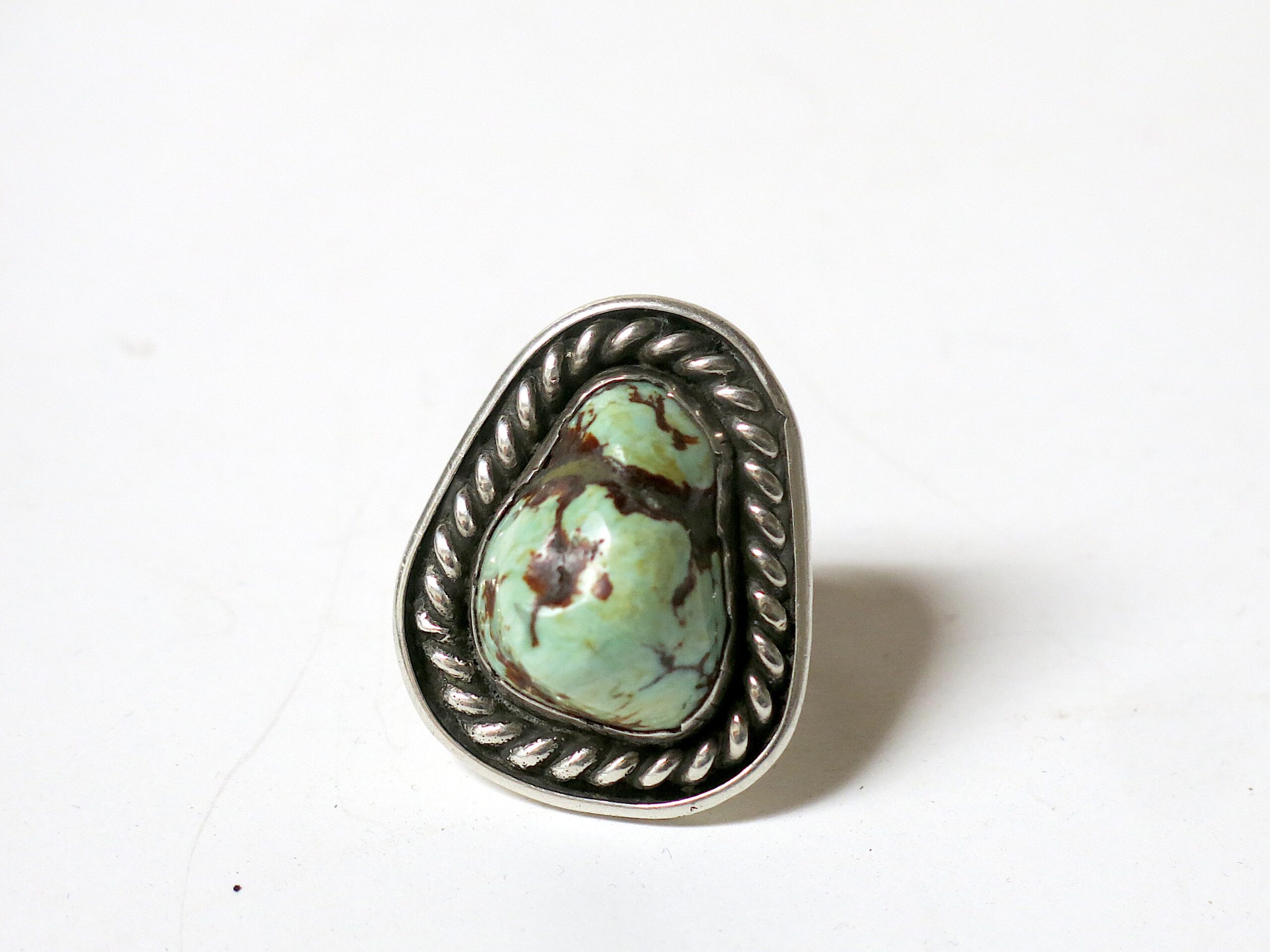 Vintage Sterling Silver Ring with Natural Turquoise Nugget - Image 8