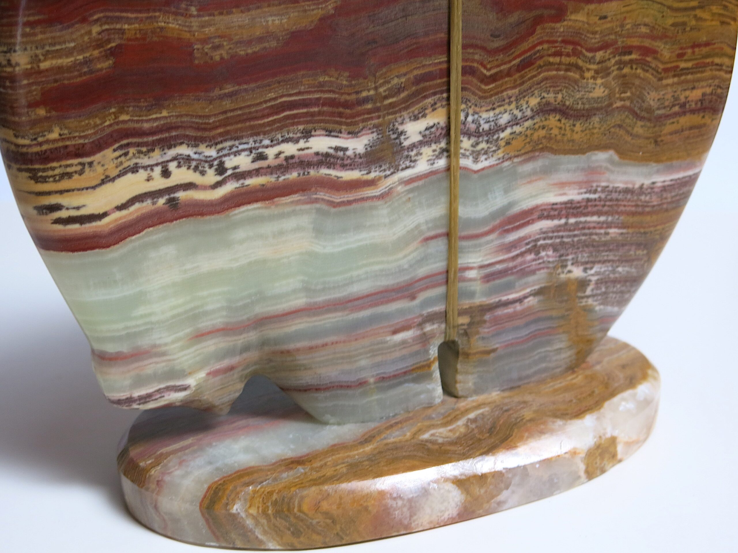 Tom Hayes Navajo Banded Agate Bear Fetish Sculpture - Image 7