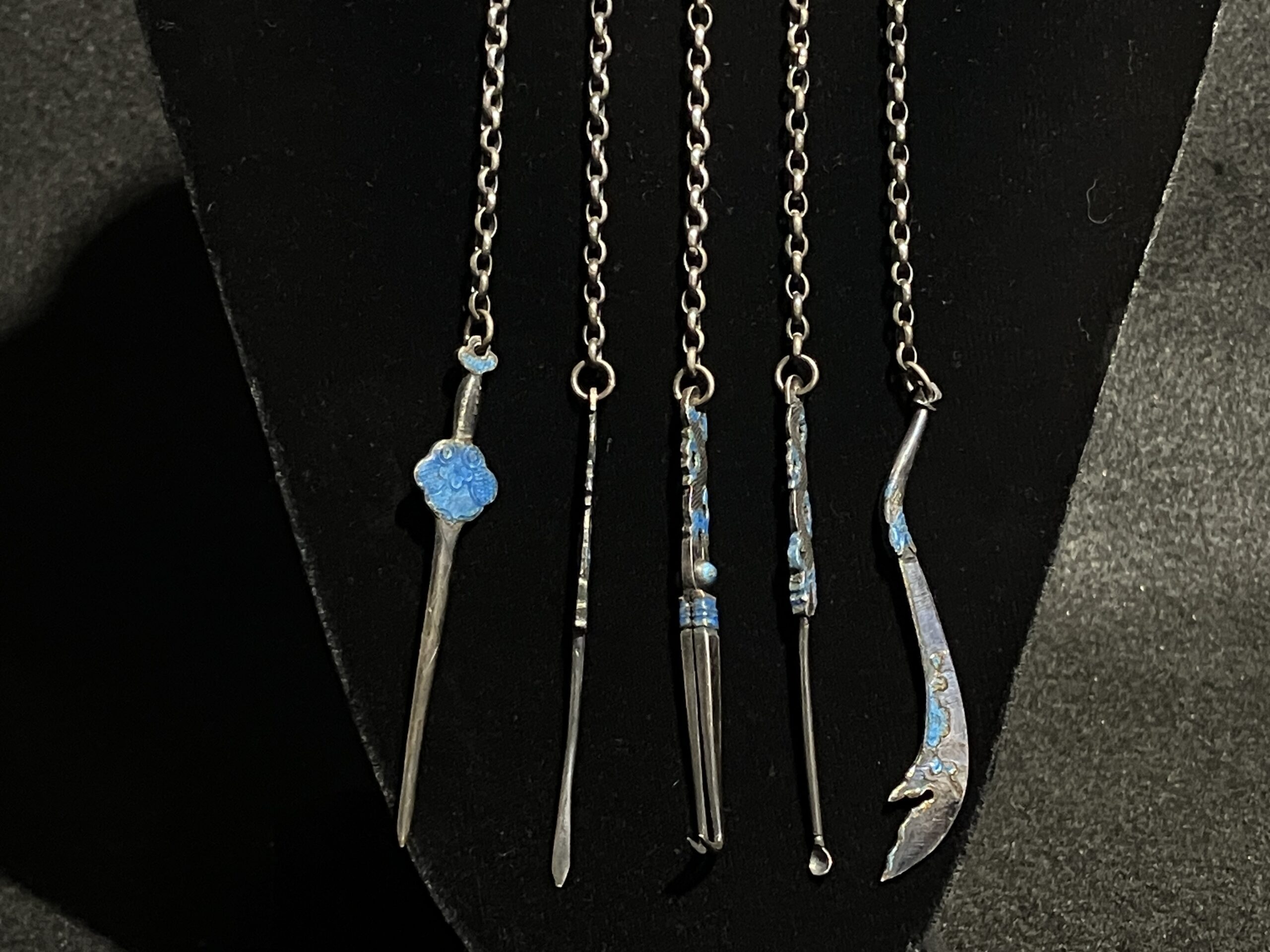 Antique Chinese Enamel Chatelaine - Grooming Tool - Image 4